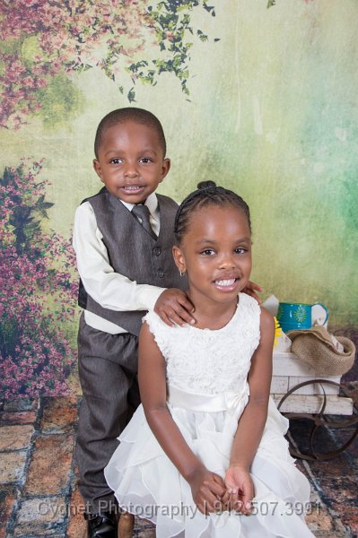Titi Nwel Siblings-1958.jpg